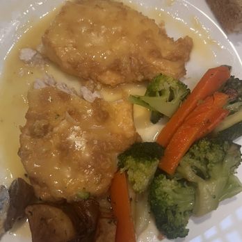 Capisce Trattoria - Italian Near Me - Morris Plains, New Jersey