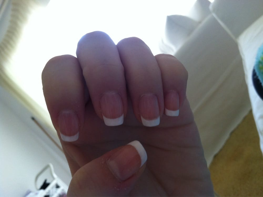 AJ's Nail & Beauty Lounge Logo