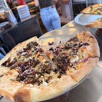 Acre Pizza - Pizza Near Me - Sebastopol, California Acre Pizza - Pizza Near Me - Sebastopol, California