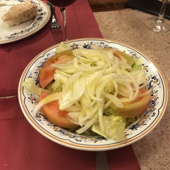 Asador de Aranda - House salad - Steakhouses Near Me - Valencia, V