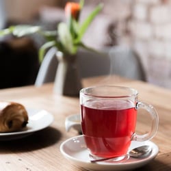 Café Rubi - Tee