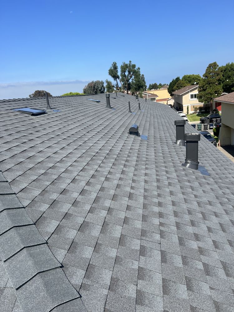 Slide of Jos Roofing South