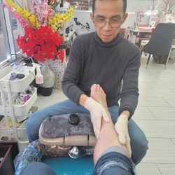 Diamond Nails - Quang is the best.