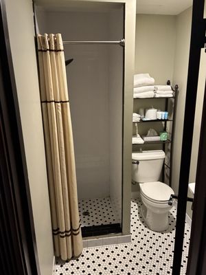 Hotel Apache by null