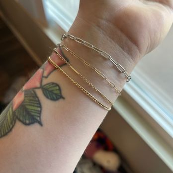 Balboa Gold - Permanent Jewelry - Jewelry Near Me - Costa Mesa, California Balboa Gold - Permanent Jewelry - Jewelry Near Me - Costa Mesa, California