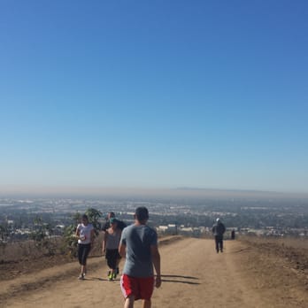 Hellman Park - Mariposa trail on the way down - Parks Near Me - Whittier, California Hellman Park - Mariposa trail on the way down - Parks Near Me - Whittier, California