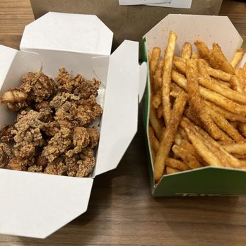 Tastea - Ordered large karate chicken with basil. They gave me no basil and definitely not a large karate - Bubble Tea Near Me - Buena Park, California Tastea - Ordered large karate chicken with basil. They gave me no basil and definitely not a large karate - Bubble Tea Near Me - Buena Park, California