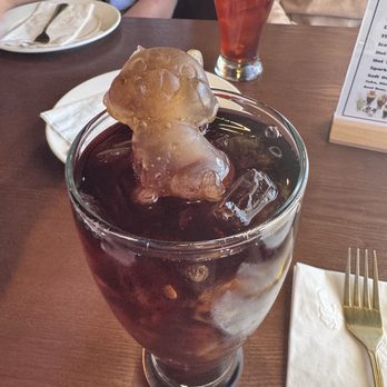 Chico Thai Cuisine - Regular iced tea with cat ice cube! - Thai Near Me - Chico, California