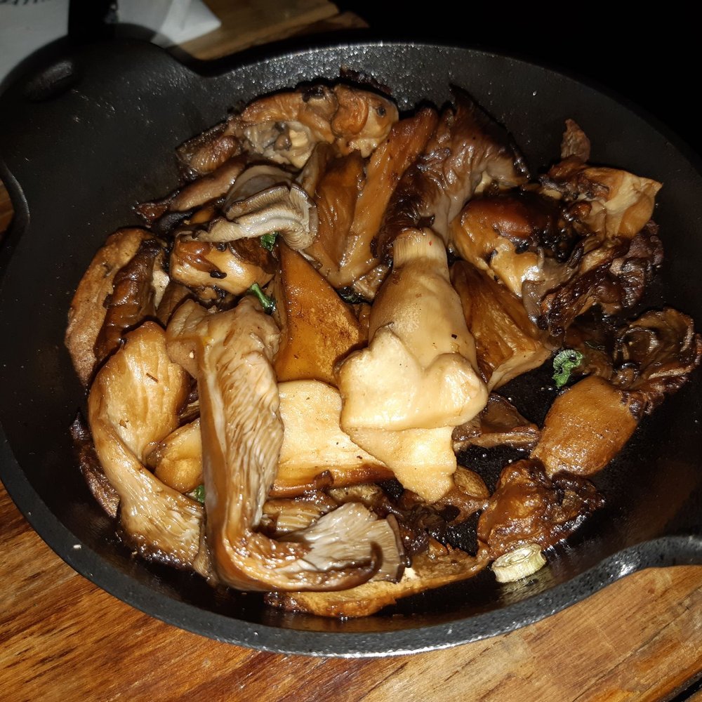 Batiment B - a skillet of mushrooms - French Near Me - Terrebonne, Quebec Batiment B - a skillet of mushrooms - French Near Me - Terrebonne, Quebec