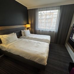 Moxy York - Twin room