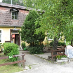 Gasthaus "Alte Schule" - Aussenfassade