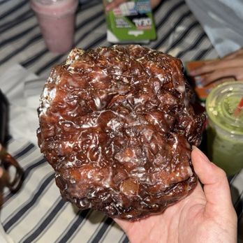 Seaside Donuts Bakery - Bakeries Near Me - Newport Beach, California