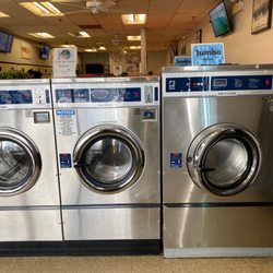 Bubblez Laundromat - Jumbo washers