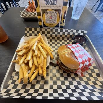 Aztec Burgers - Burgers Near Me - Henderson, Nevada