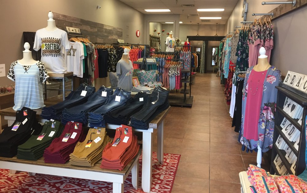 THE RUSTIC THREAD BOUTIQUE 4793 Village Square Dr, Paducah, Kentucky