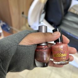 Annie's Nails - Color Choices for nails