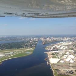 Atlas Aviation - Downwind for Runway 4