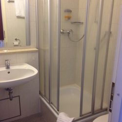 Hotel-Pension Elysee - Badezimmer