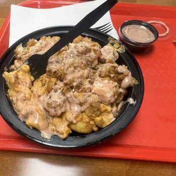 Drippin Chicken - Chopped chicken strips with Mac cheese and COMBO 5 ( BOWL FRIES, MAC, TENDER) - Chicken Shop Near Me - Tracy, California