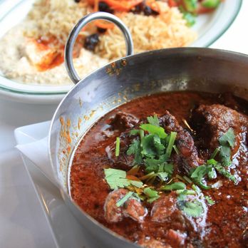 Kabul House - Lamb quorma with hummus, afghan rice and salata. - Afghan Near Me - Evanston, Illinois