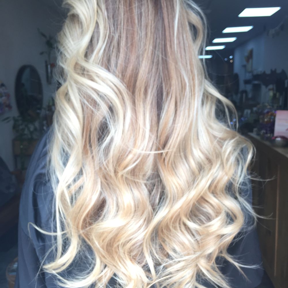 La Bella Salon - by Rosvelt :) - Hair Salons Near Me - Coral Gables, Florida La Bella Salon - by Rosvelt :) - Hair Salons Near Me - Coral Gables, Florida