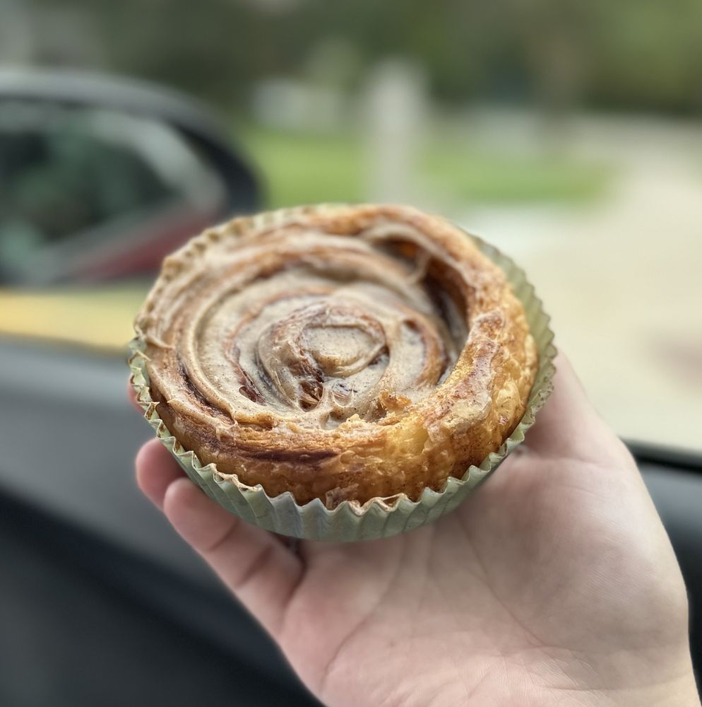 Marilette Patisserie Logo