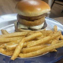 Burger w onion rings Burger w onion rings