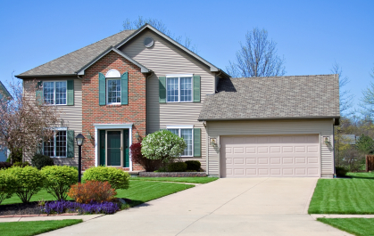 Lone Star Remodeling & Roofing Logo