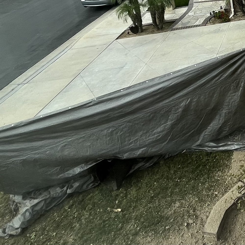 Divider to keep debris away from the neighbors Divider to keep debris away from the neighbors