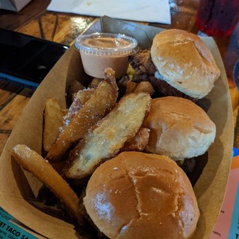 Detroit Fleat - Trio Sliders with Salt & Vinegar Potato Wedges and Bang Bang Dipping Sauce - Beer, Wine & Spirits Near Me - Ferndale, Michigan