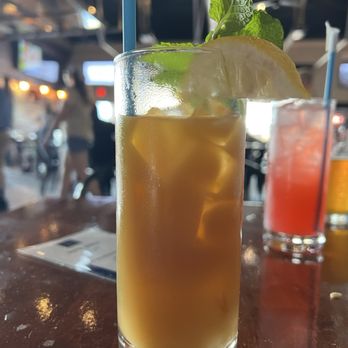 Lakewood Social - Peach ginger non alcoholic drink - Bars Near Me - Durham, North Carolina Lakewood Social - Peach ginger non alcoholic drink - Bars Near Me - Durham, North Carolina