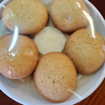Lockhart Chisholm Trail BBQ - Bananaless vanilla pudding served at room temp?? - Barbeque Near Me - Lockhart, Texas