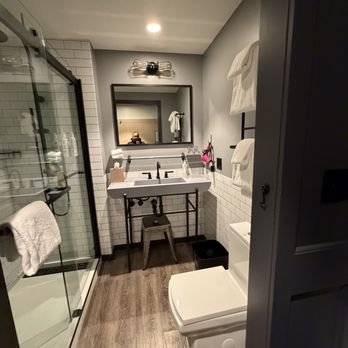 Moxy Boston Downtown - Hotels Near Me - Boston, Massachusetts