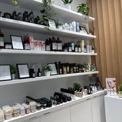 Detlev - A Davines Salon