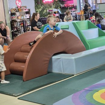 Enchanted Elk Grove - Indoor Playcenter Near Me - Elk Grove, California