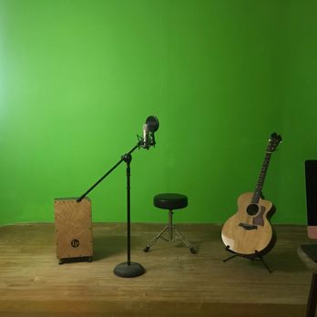 Paint Pros USA - This is my new Green Screen studio Painted by the Paint Pros USA in Post Falls ID. - Painters Near Me Paint Pros USA - This is my new Green Screen studio Painted by the Paint Pros USA in Post Falls ID. - Painters Near Me