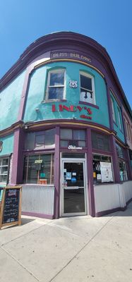Lindy's Diner by null