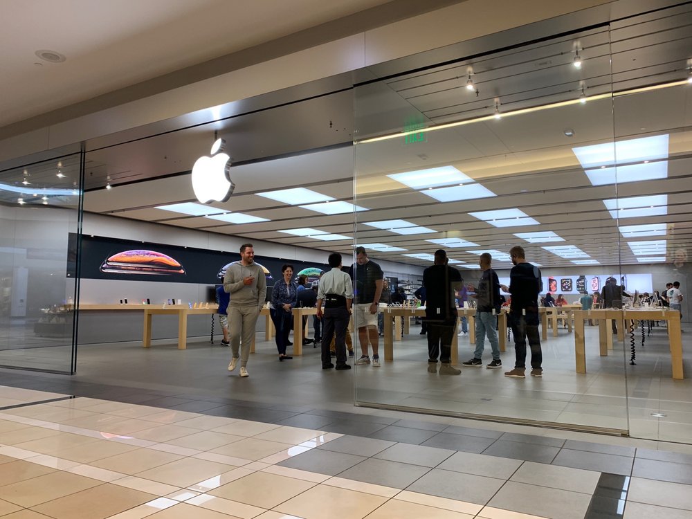 Apple Quaker Bridge Updated Covid 19 Hours Services 14 Photos 71 Reviews Mobile Phones 150 Quakerbridge Mall Lawrence Township Nj Phone Number Yelp