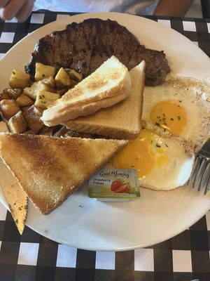 Claudine's Eatery by null