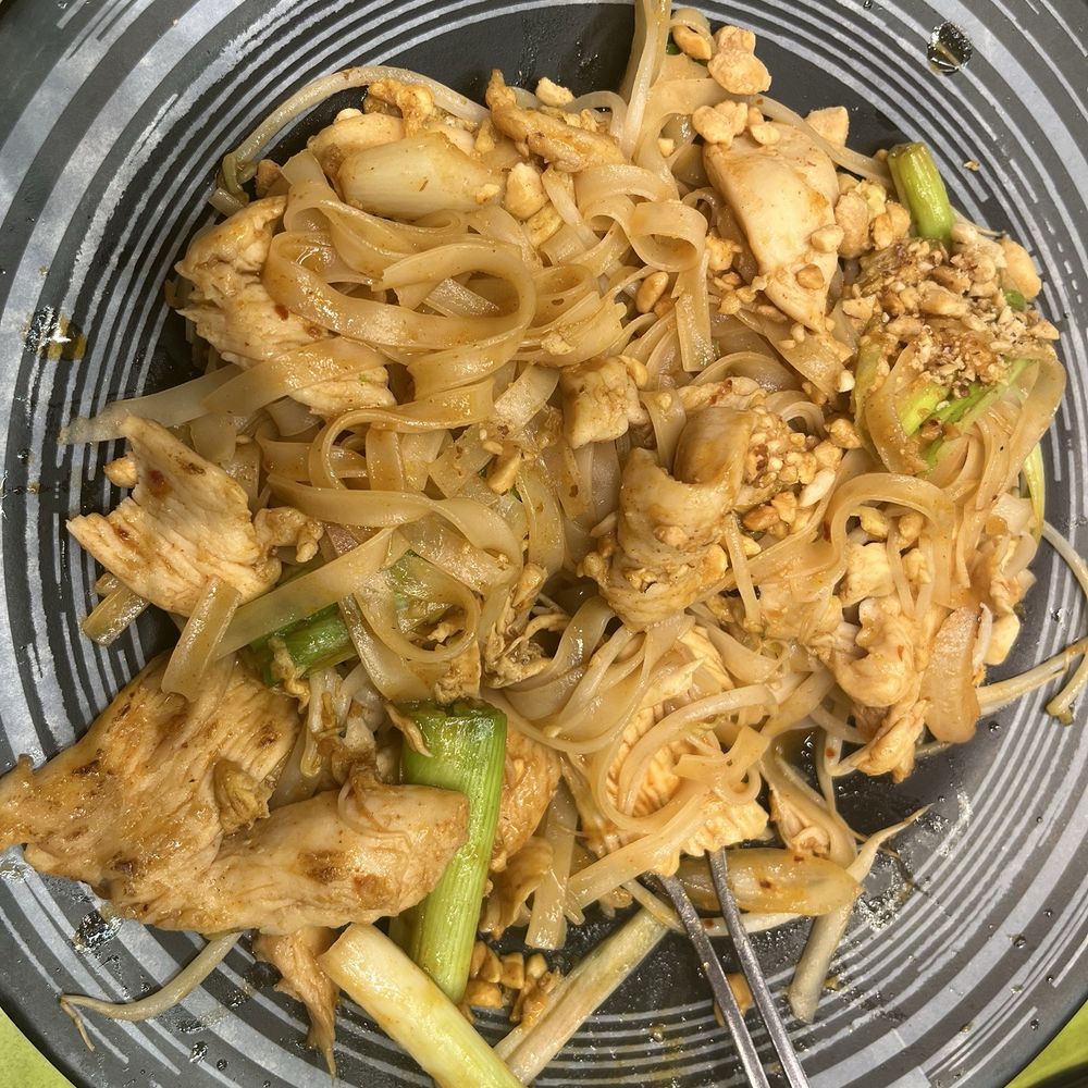 Pad thai Pad thai