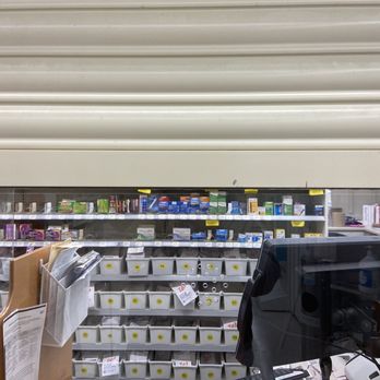 Walgreens - When the clerk was on the other side, all I saw was his torso - Drugstores Near Me - Encinitas, California