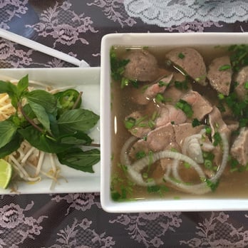 Pho 21 - Rare steak and meatball pho #5 - Vietnamese Near Me - Canoga Park, California Pho 21 - Rare steak and meatball pho #5 - Vietnamese Near Me - Canoga Park, California