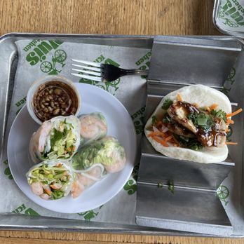 Vui's Kitchen - Summer rolls and pork bao - Vietnamese Near Me - Gallatin, Tennessee