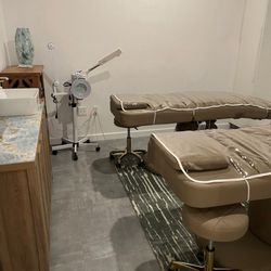 Crown and Core - Treatment room
