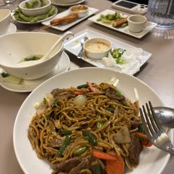 SALA Thai Kitchen - Lo Main. SO Good