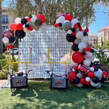 Priority Event Decorations - College Football Themed Tailgate/Watch Party Balloon Arch - Balloon Services Near Me Priority Event Decorations - College Football Themed Tailgate/Watch Party Balloon Arch - Balloon Services Near Me