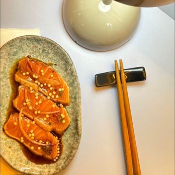 Yoso Sushi - salmon tataki - Japanese Near Me - Miami, Florida
