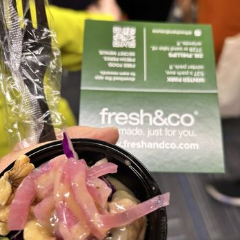 fresh&co - Veggie bowl - Salad Near Me - Orlando, Florida fresh&co - Veggie bowl - Salad Near Me - Orlando, Florida