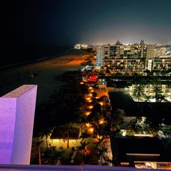 Level 11 Rooftop Bar & Lounge - The views at night