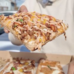 300 Slices Pizzeria - Chimi Pizza